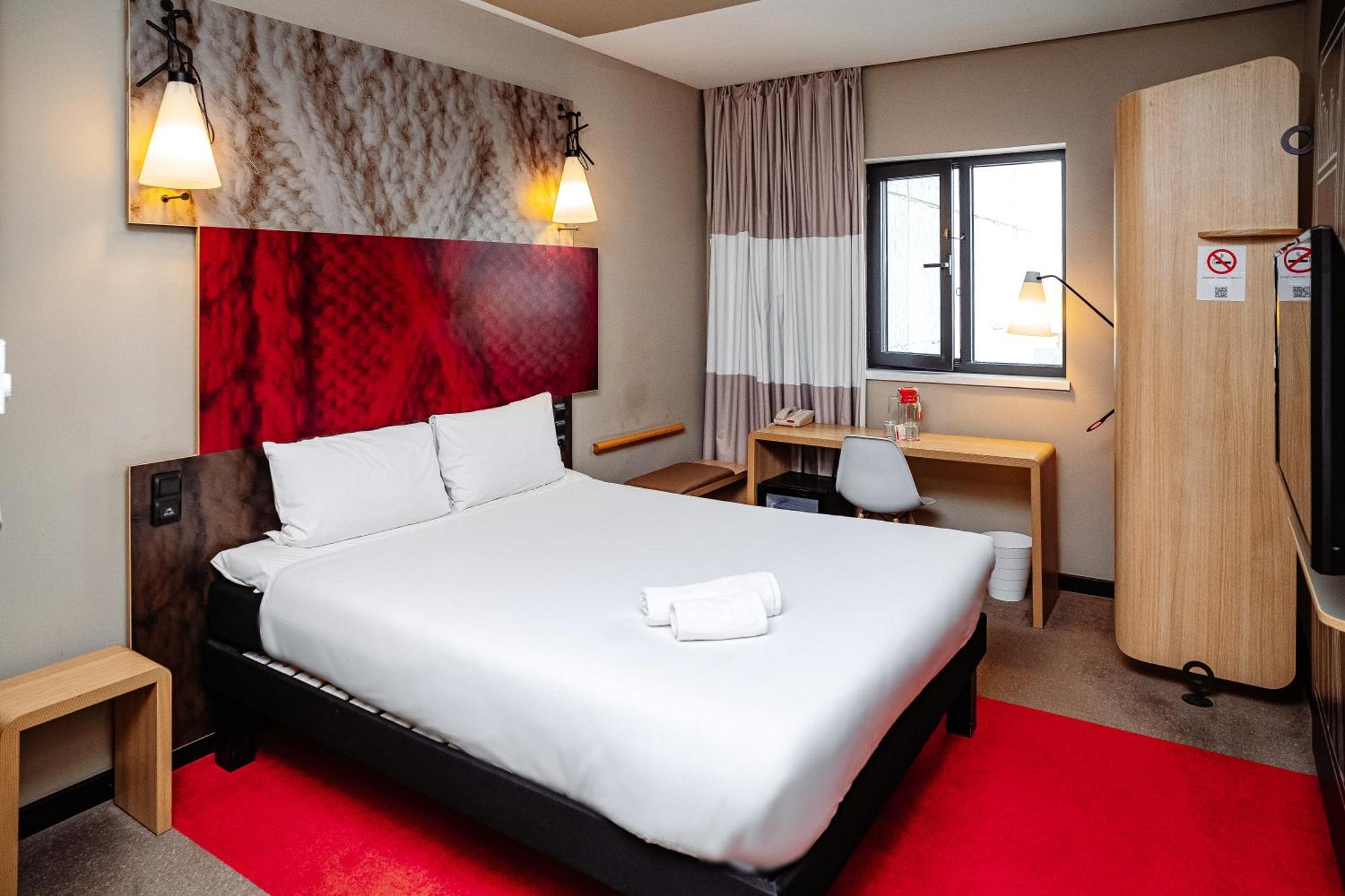 Ibis Aktobe Otel Dış mekan fotoğraf