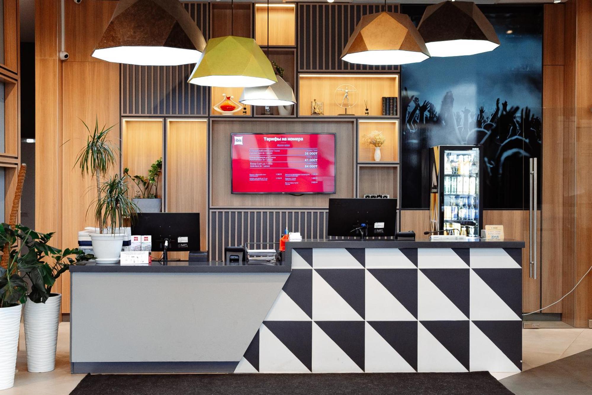 Ibis Aktobe Otel Dış mekan fotoğraf