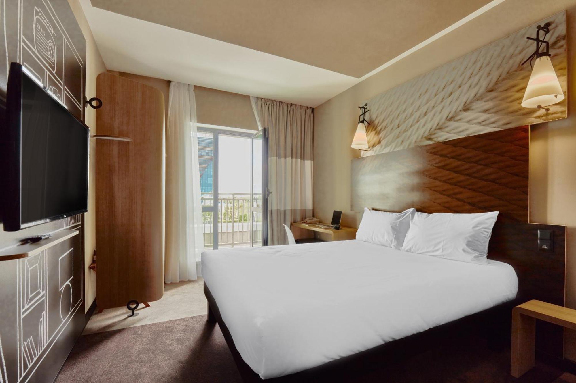Ibis Aktobe Otel Dış mekan fotoğraf